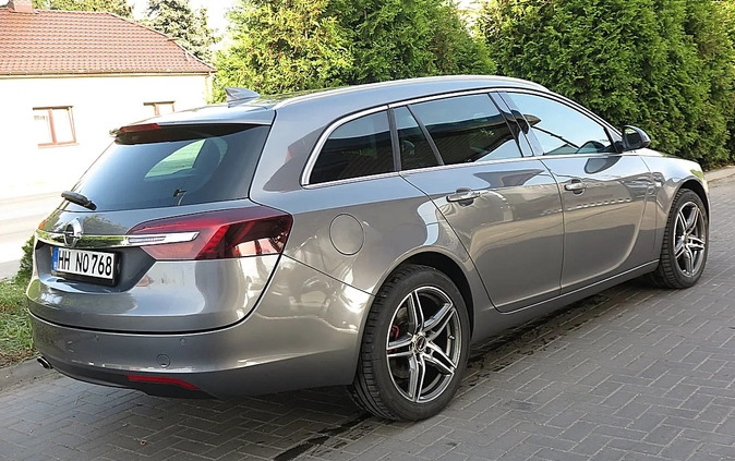 Opel Insignia cena 44600 przebieg: 135000, rok produkcji 2017 z Pieńsk małe 781